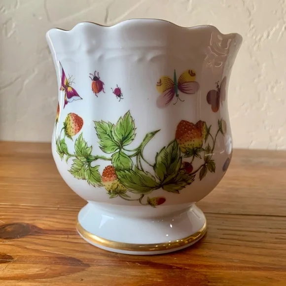 Lenwile Ardalt Butterfly Vase | Vintage Porcelain | Gold Trim Cottagecore - Picture 6 of 15